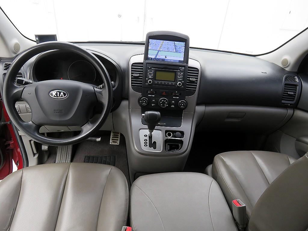 KIA Carnival - Vista 8