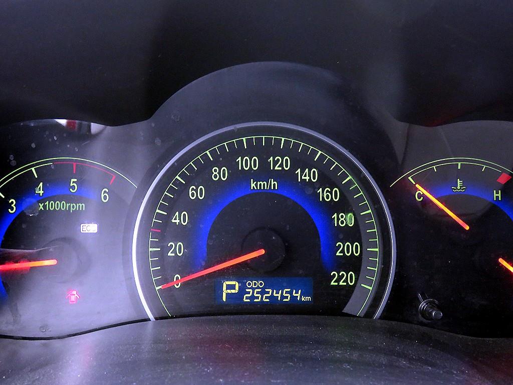 KIA Carnival 2010 Rojo - Importación desde Corea - HF Imports Iquique - Foto 13