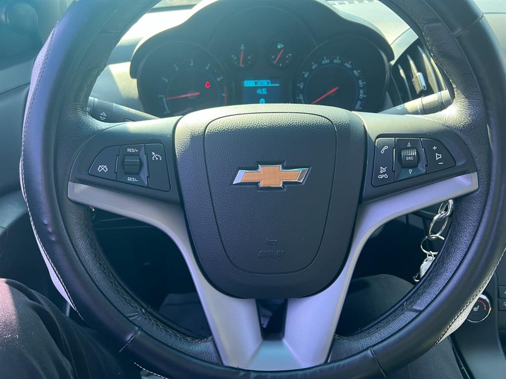 Chevrolet Cruise - Vista 7