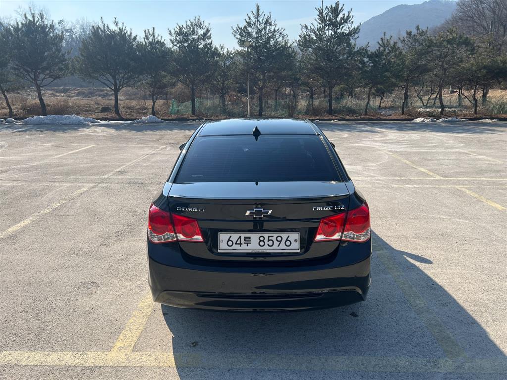 Chevrolet Cruise - Vista 4