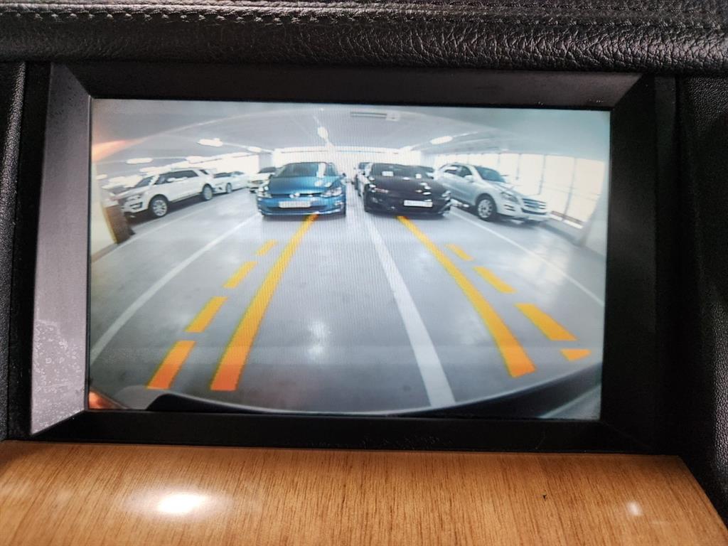 Land Rover Discovery 2013 Blanco - Importación desde Corea - HF Imports Iquique - Foto 15