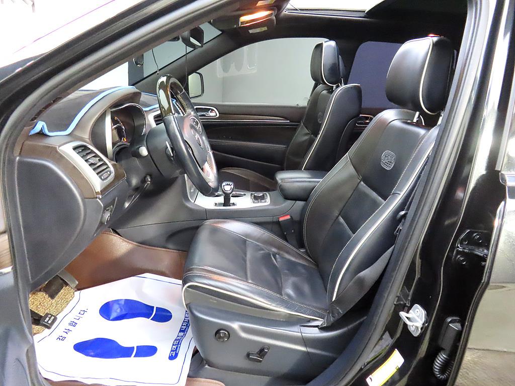 Jeep Cherokee - Vista 8