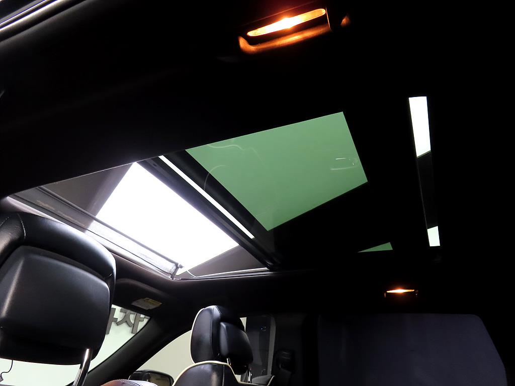 Jeep Cherokee - Vista 11