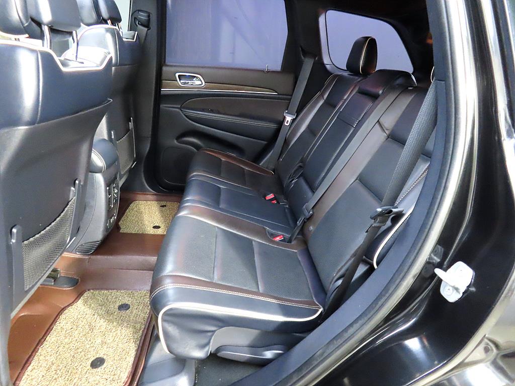 Jeep Cherokee - Vista 9