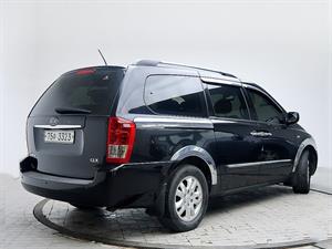 KIA Carnival - Vista 8