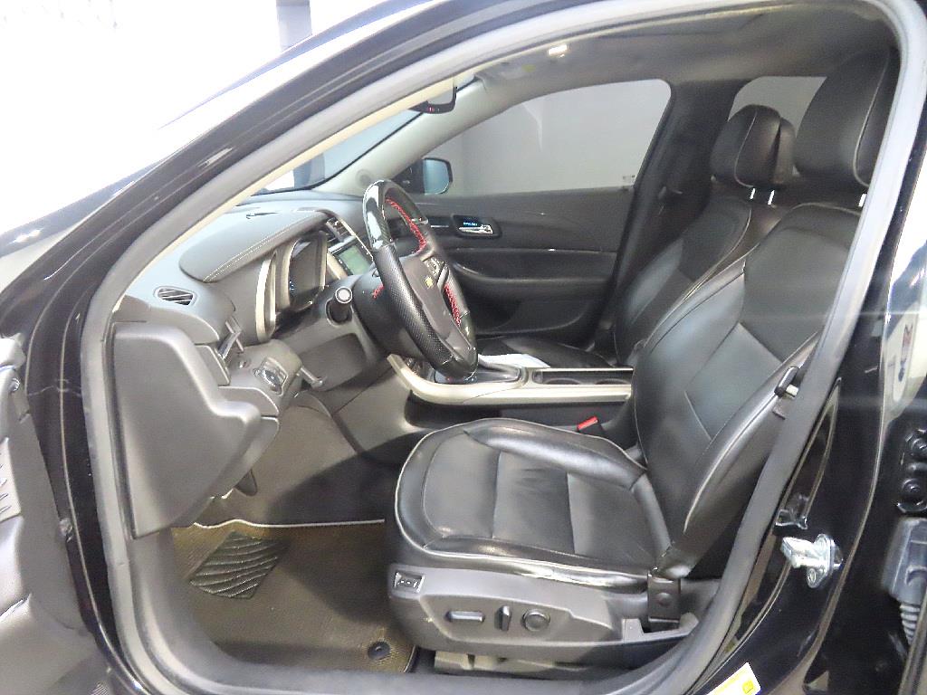 Chevrolet Malibu - Vista 8