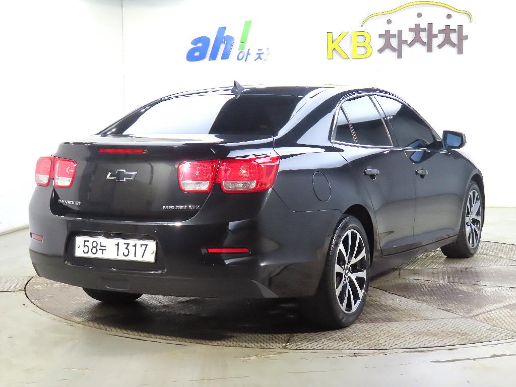 Chevrolet Malibu - Vista 4