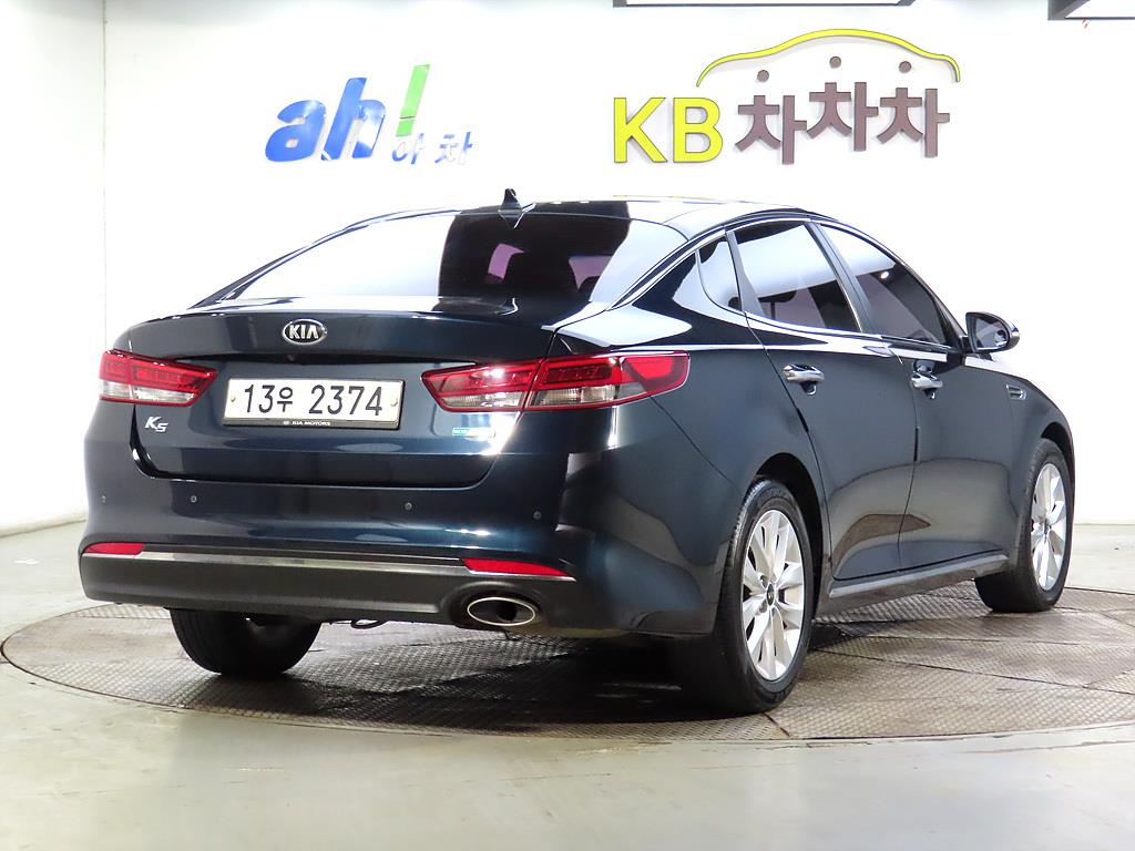 KIA K5 - Vista 4
