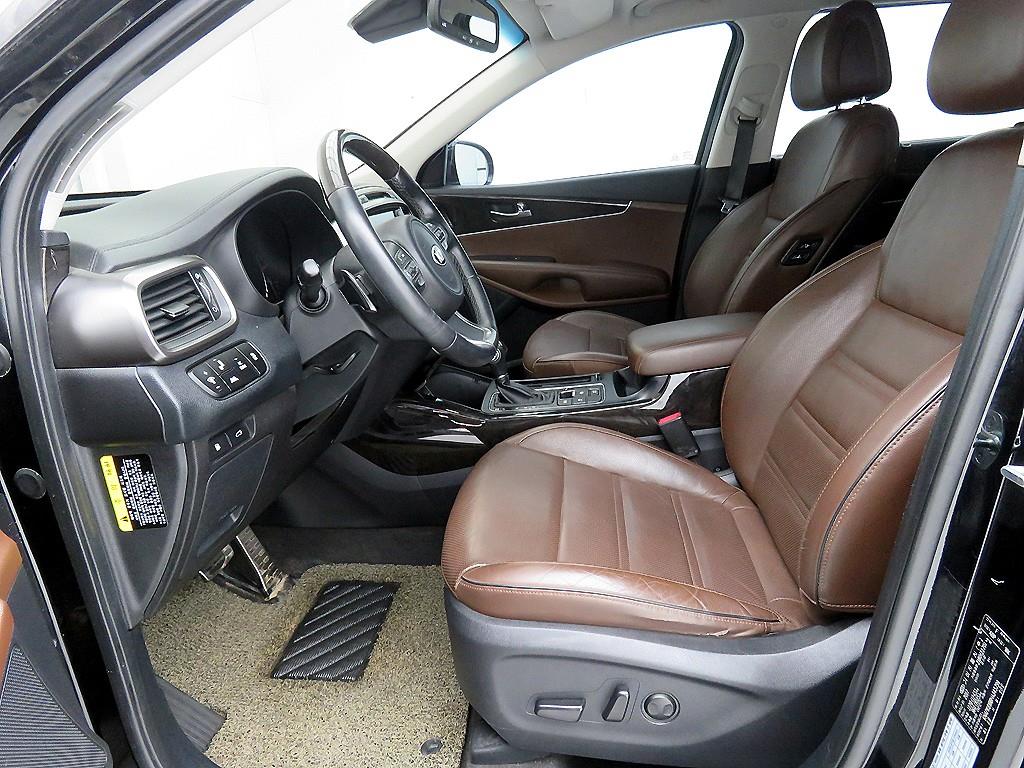 KIA Sorento - Vista 7