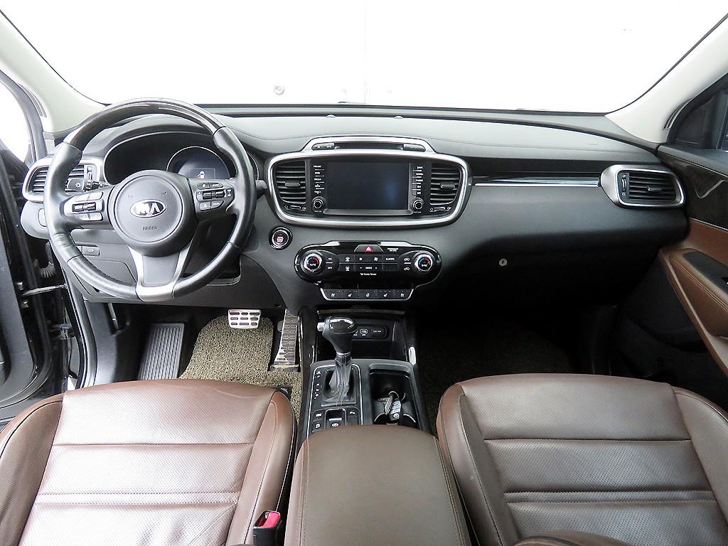 KIA Sorento - Vista 9