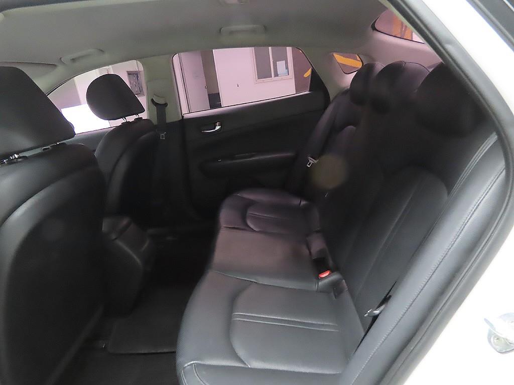 KIA K5 2017 Blanco - Importación desde Corea - HF Imports Iquique - Foto 9