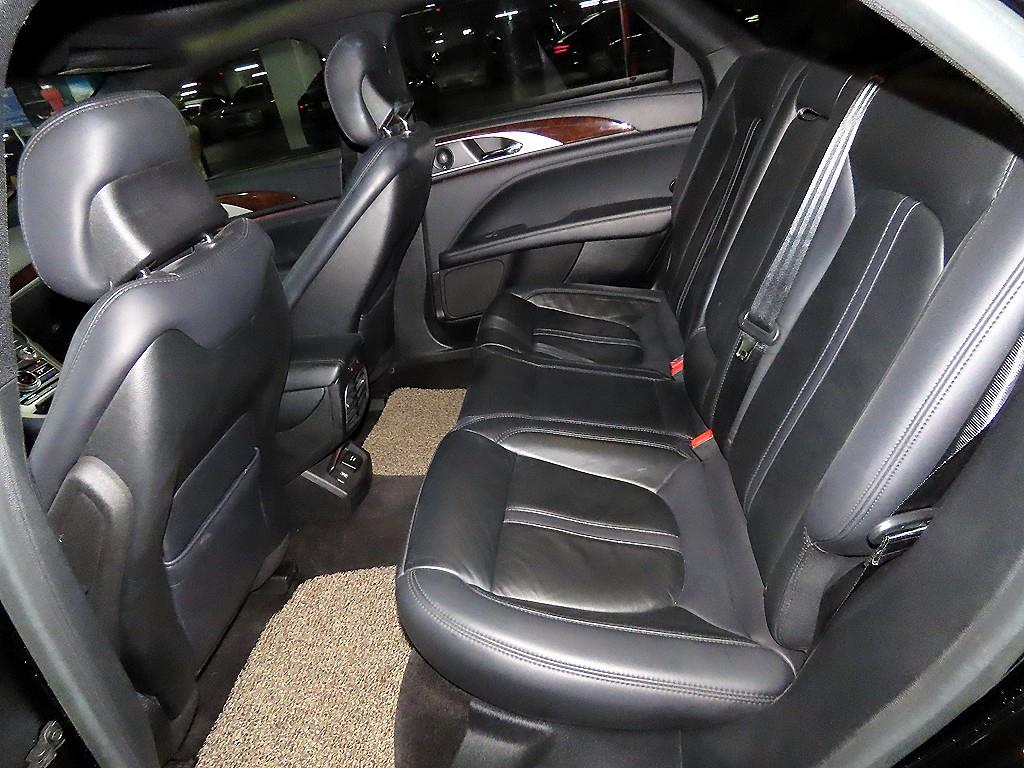 Lincoln MKZ - Vista 7