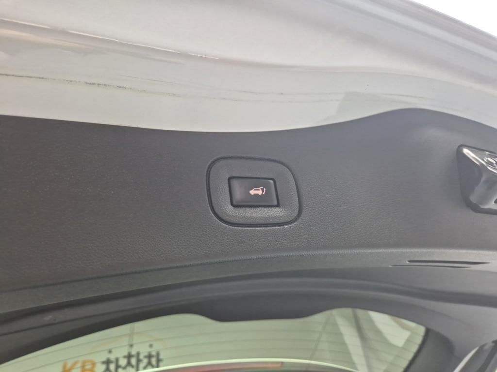 SAMSUNG QM6 2020 Blanco - Importación desde Corea - HF Imports Iquique - Foto 18