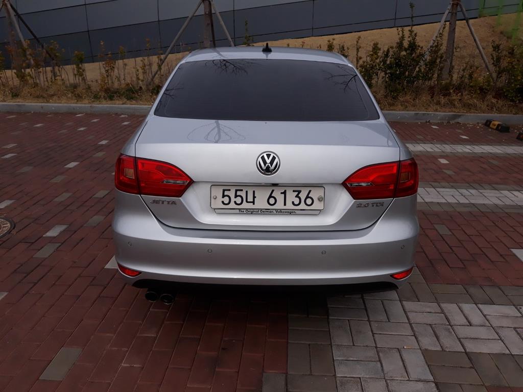 Volkswagen Jetta - Vista 6