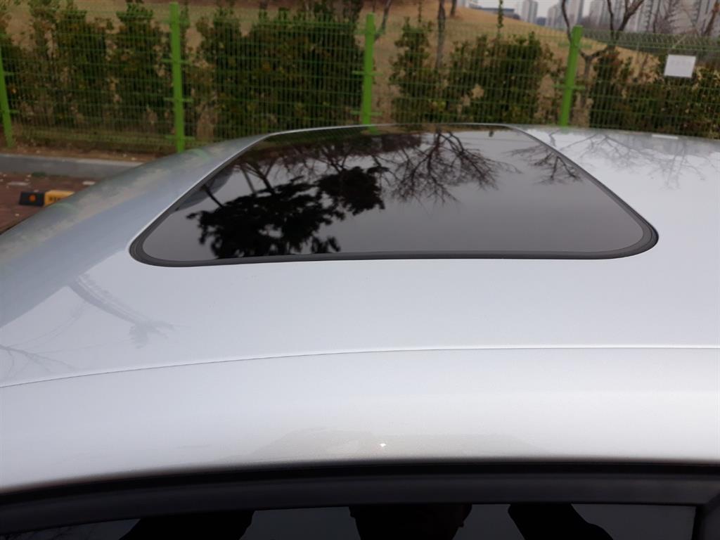 Volkswagen Jetta 2014 Plateado - Importación desde Corea - HF Imports Iquique - Foto 19