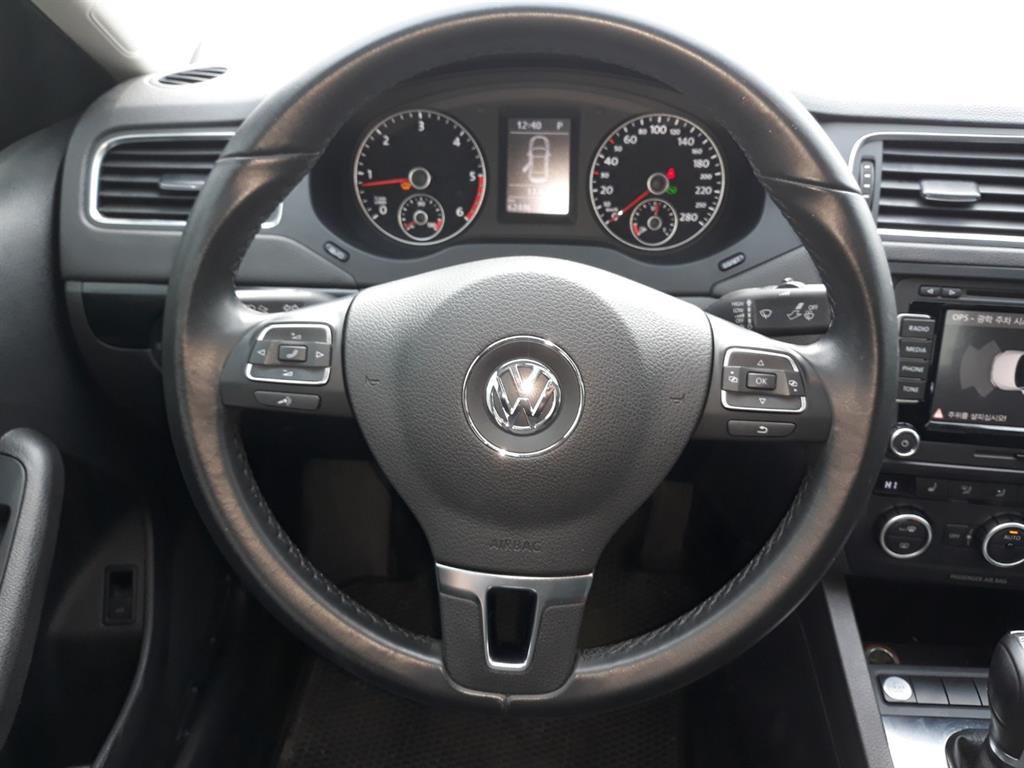 Volkswagen Jetta 2014 Plateado - Importación desde Corea - HF Imports Iquique - Foto 15