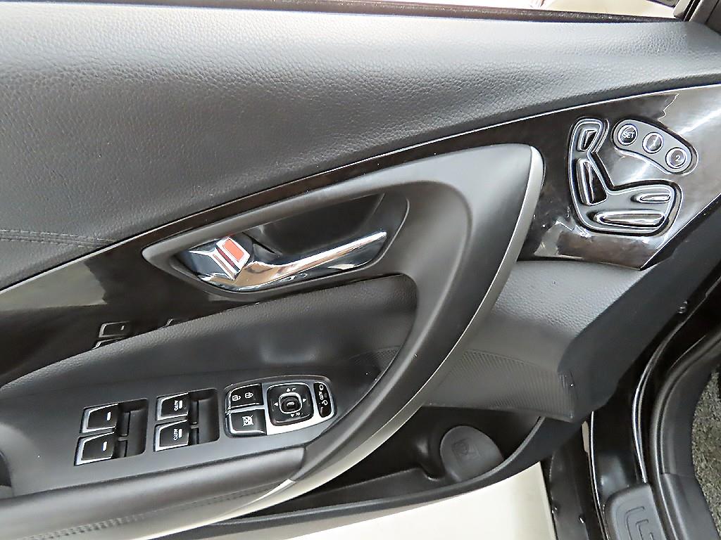 HYUNDAI Grandeur - Vista 9