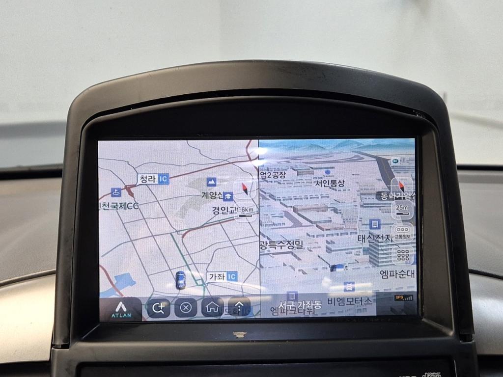 KIA Carnival - Vista 12