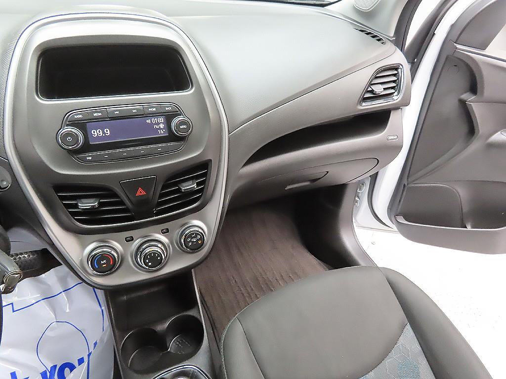 Chevrolet Spark - Vista 11