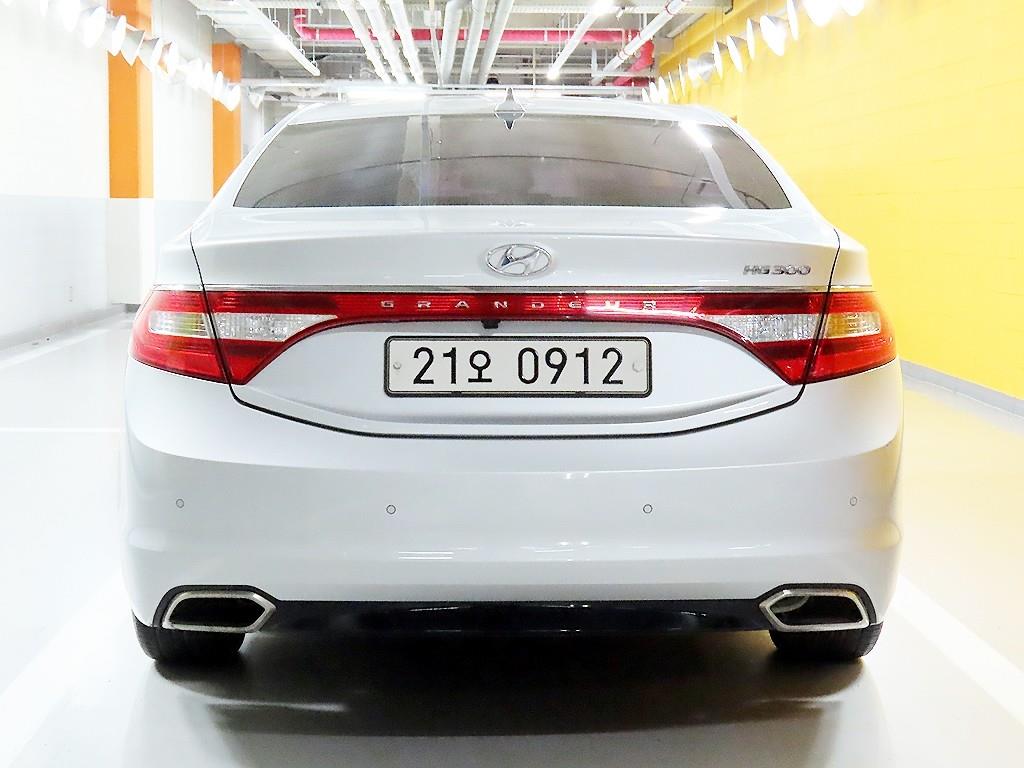 HYUNDAI Grandeur - Vista 4