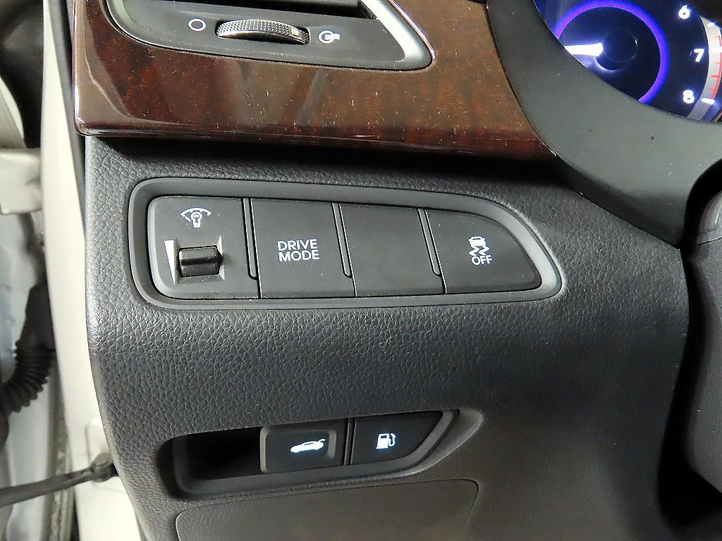 HYUNDAI Grandeur - Vista 12