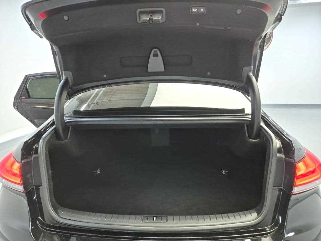 Genesis G80 2017 Negro - Importación desde Corea - HF Imports Iquique - Foto 13