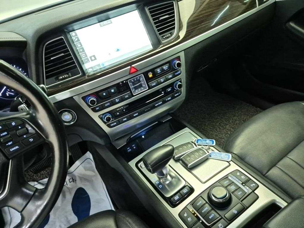 Genesis G80 - Vista 10