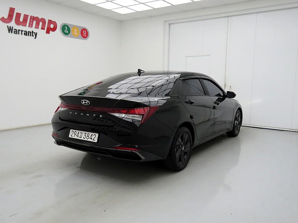 HYUNDAI Avante - Vista 4