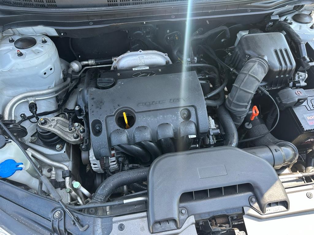 HYUNDAI Avante 2009 Plateado - Importación desde Corea - HF Imports Iquique - Foto 16