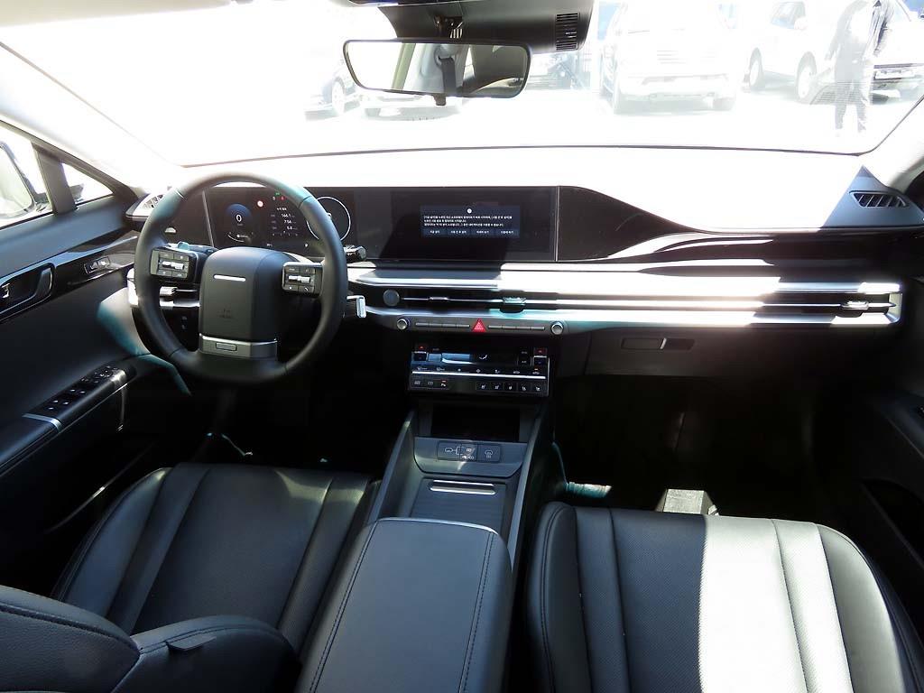 HYUNDAI Grandeur - Vista 9