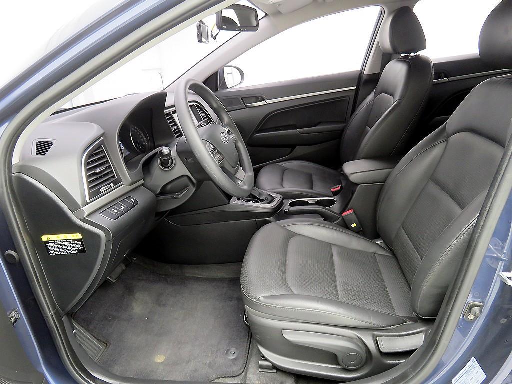 HYUNDAI Avante - Vista 6