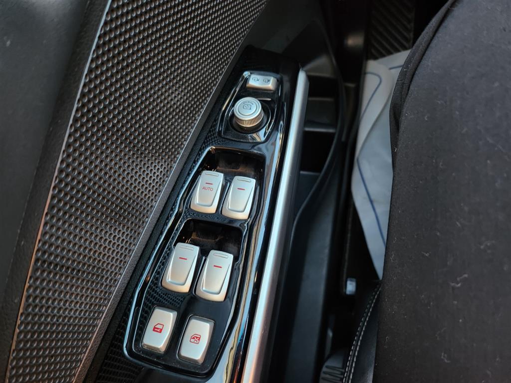 Ssangyong Tivoli 2016 Blanco - Importación desde Corea - HF Imports Iquique - Foto 15