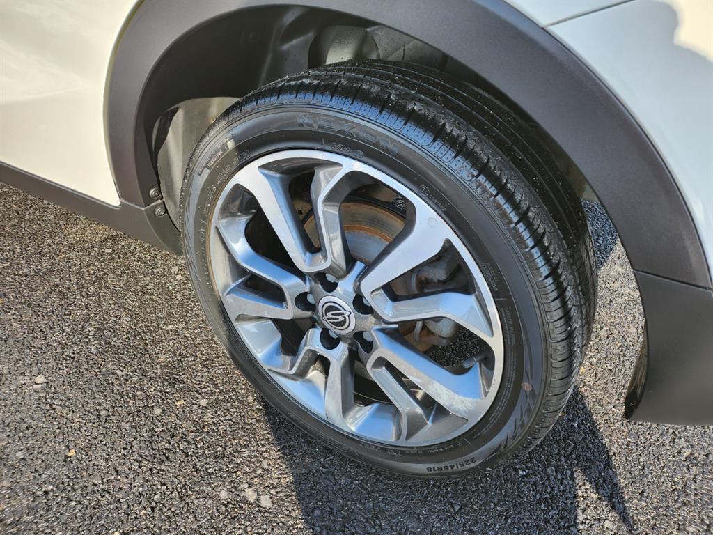 Ssangyong Tivoli - Vista 7