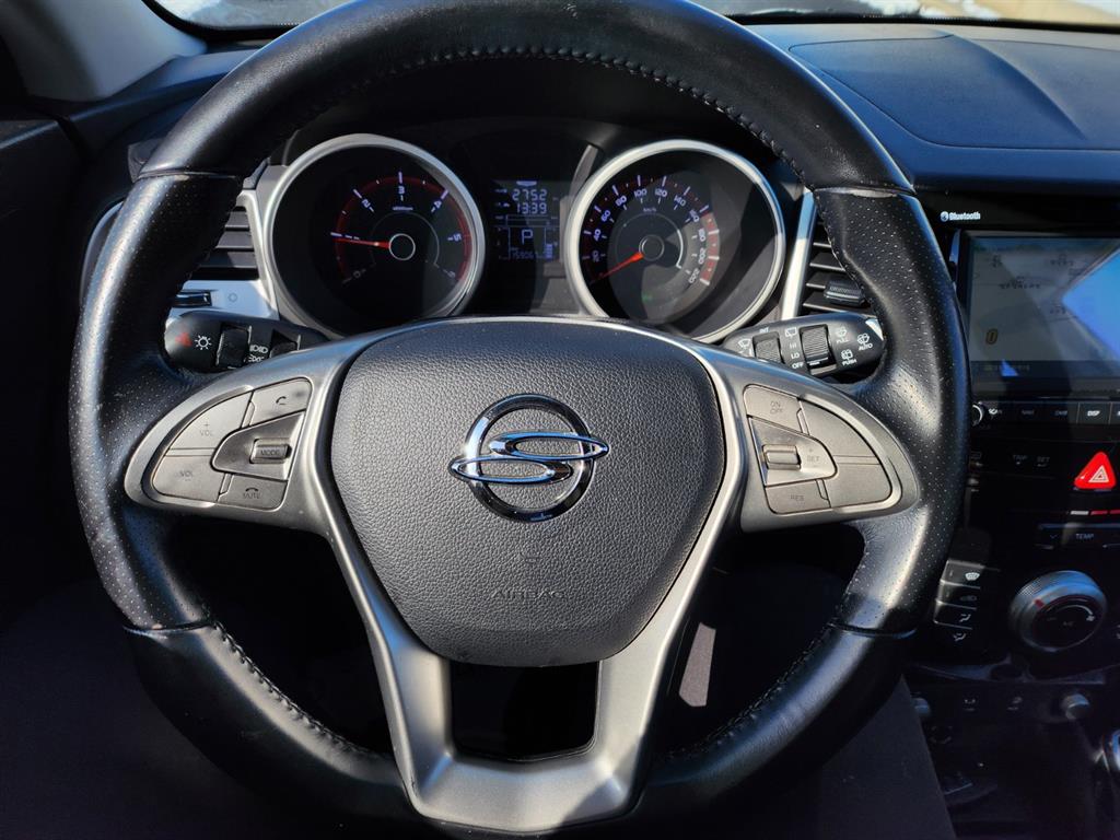 Ssangyong Tivoli 2016 Blanco - Importación desde Corea - HF Imports Iquique - Foto 16