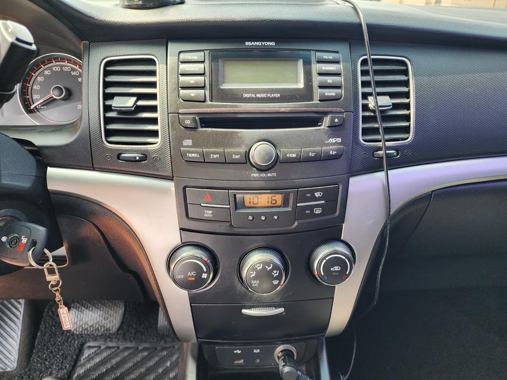 Ssangyong Korando 2012 skyblue - Importación desde Corea - HF Imports Iquique - Foto 14