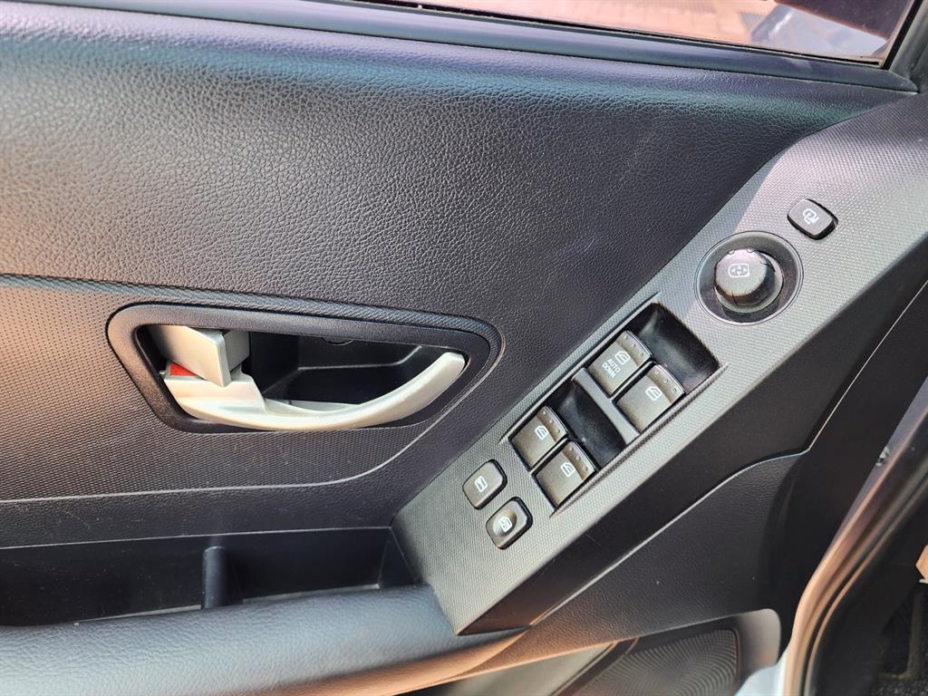 Ssangyong Korando - Vista 12