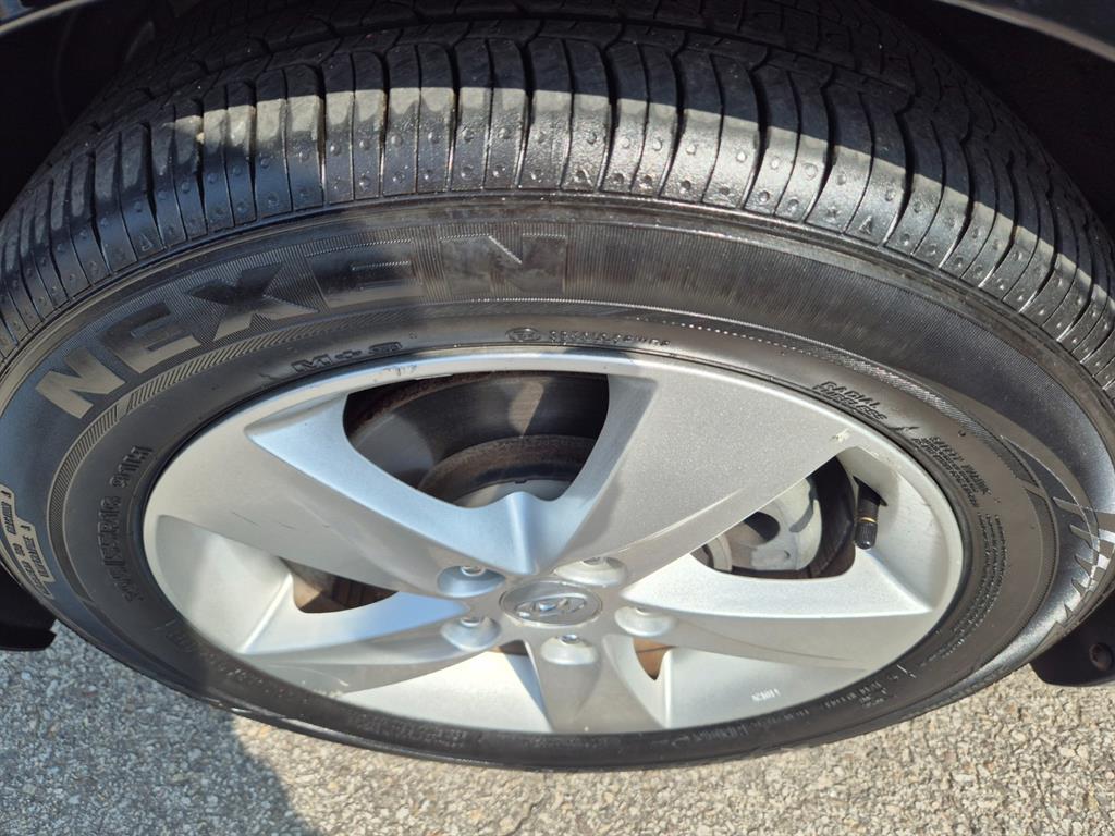 HYUNDAI Avante - Vista 7