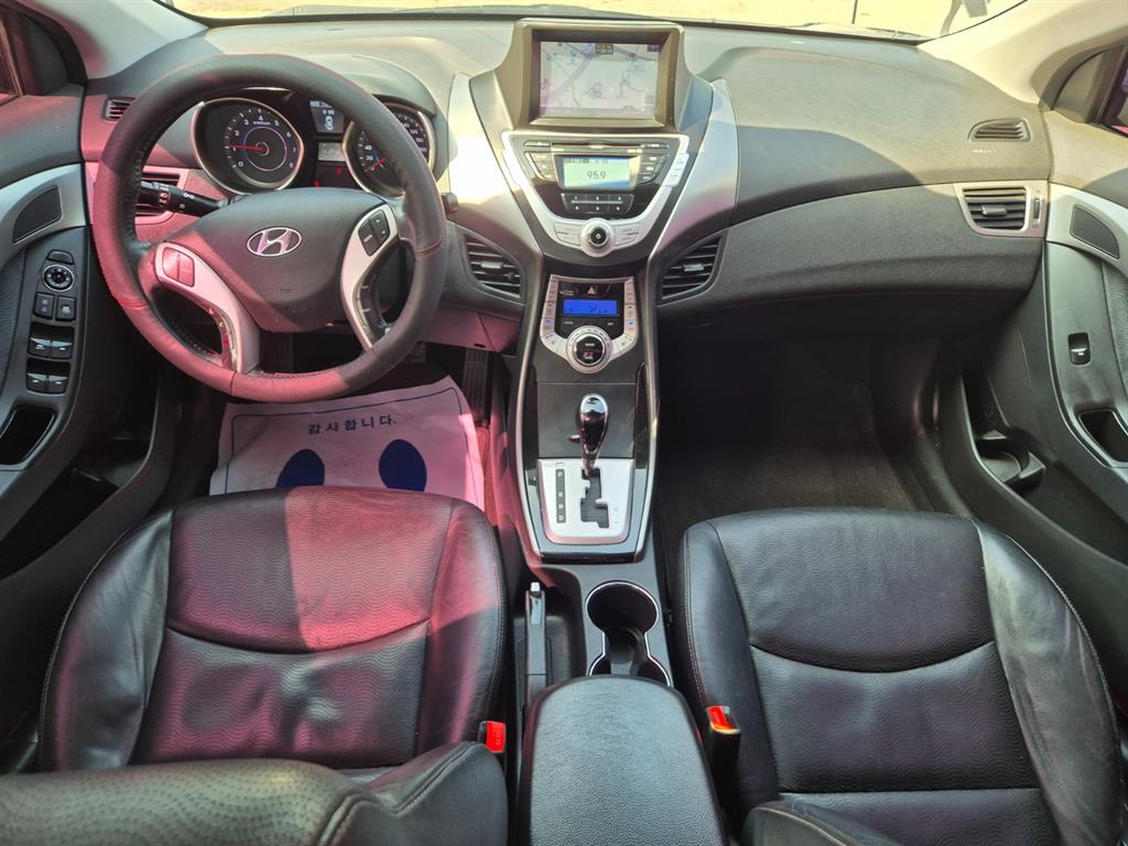 HYUNDAI Avante 2012 Negro - Importación desde Corea - HF Imports Iquique - Foto 17