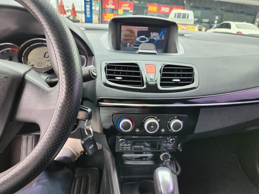 SAMSUNG SM3 - Vista 11