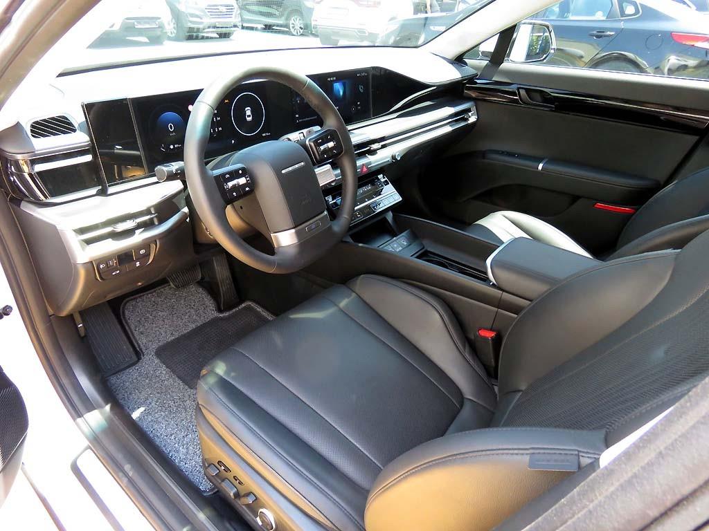 HYUNDAI Grandeur - Vista 11