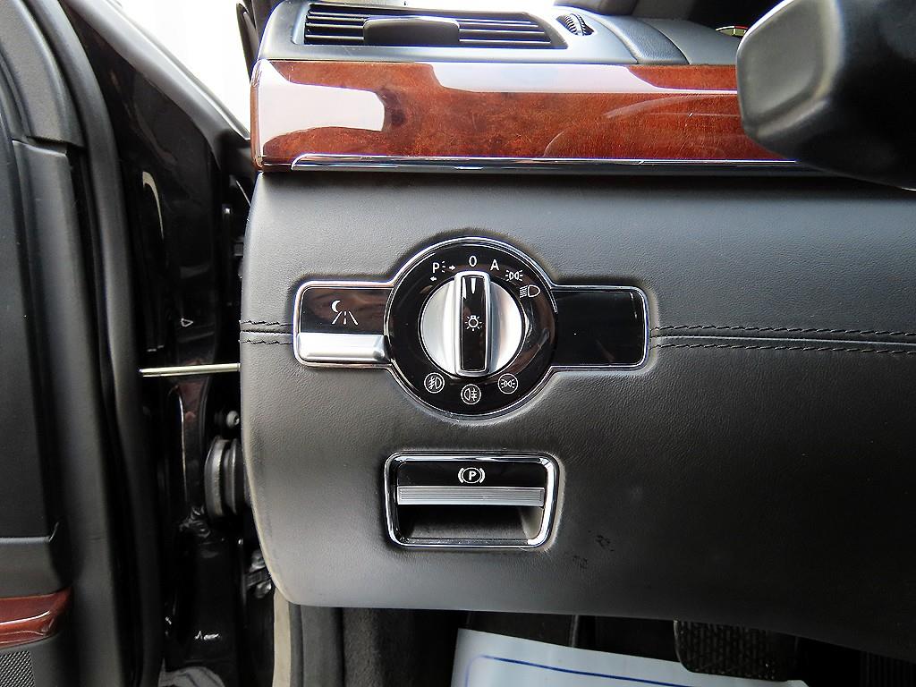 Mercedes Benz S Class - Vista 12