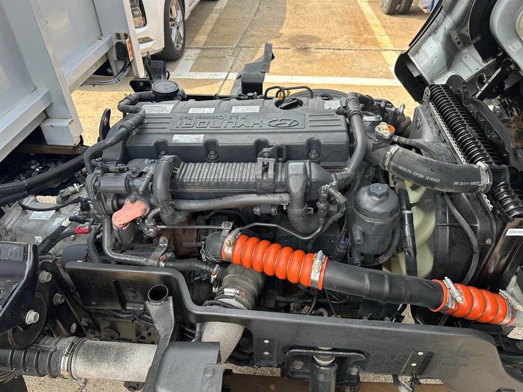 medium and large cargo truck 2019 Blanco - Importación desde Corea - HF Imports Iquique - Foto 15