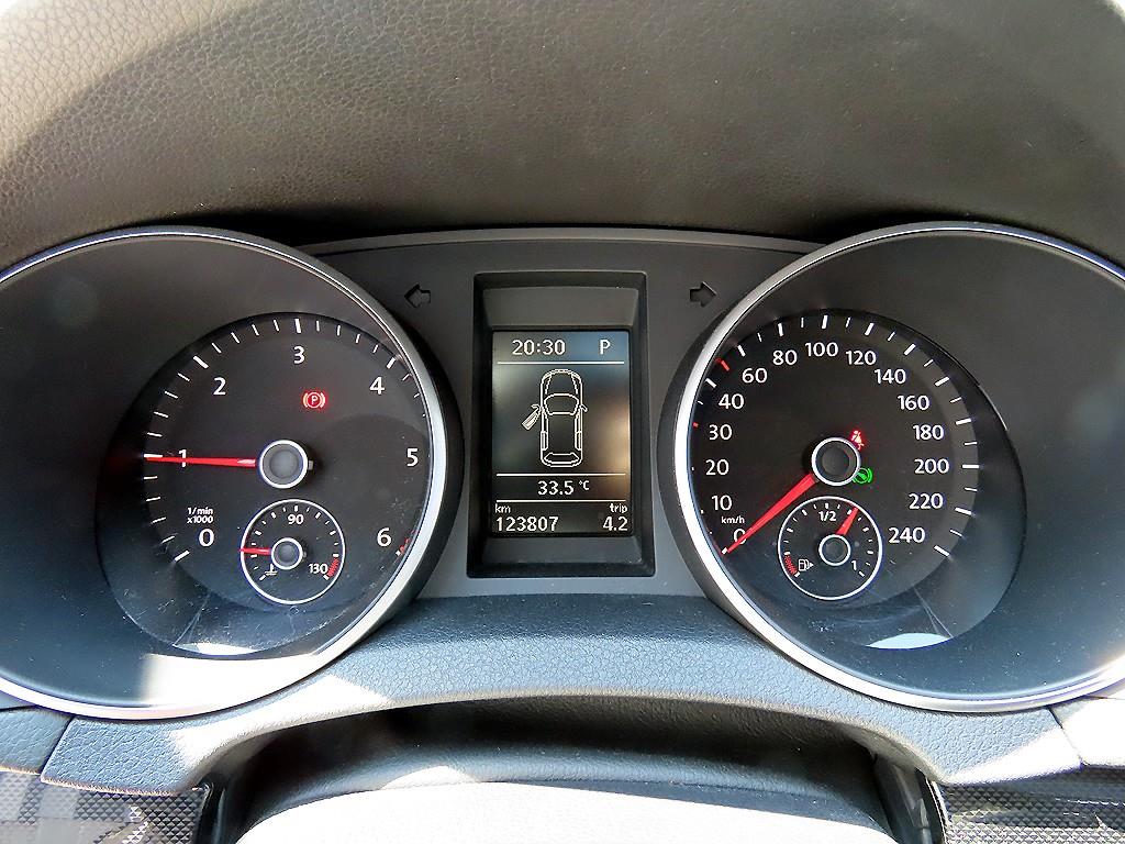 Volkswagen Golf - Vista 9