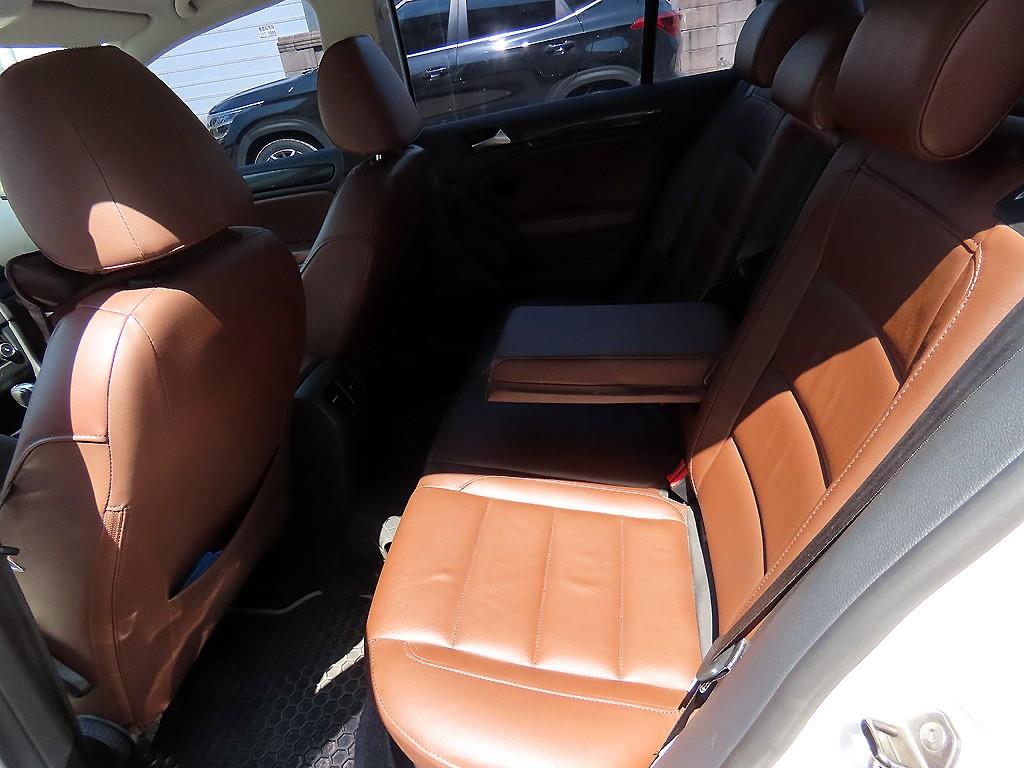 Volkswagen Golf - Vista 6