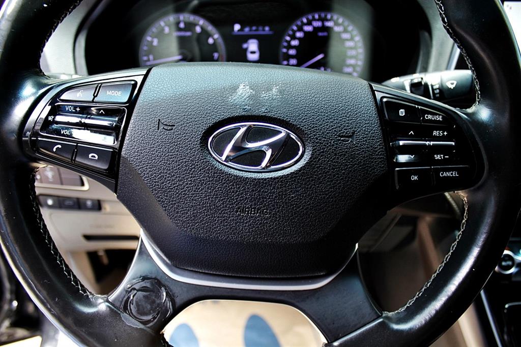 HYUNDAI Grandeur 2018 Negro - Importación desde Corea - HF Imports Iquique - Foto 8