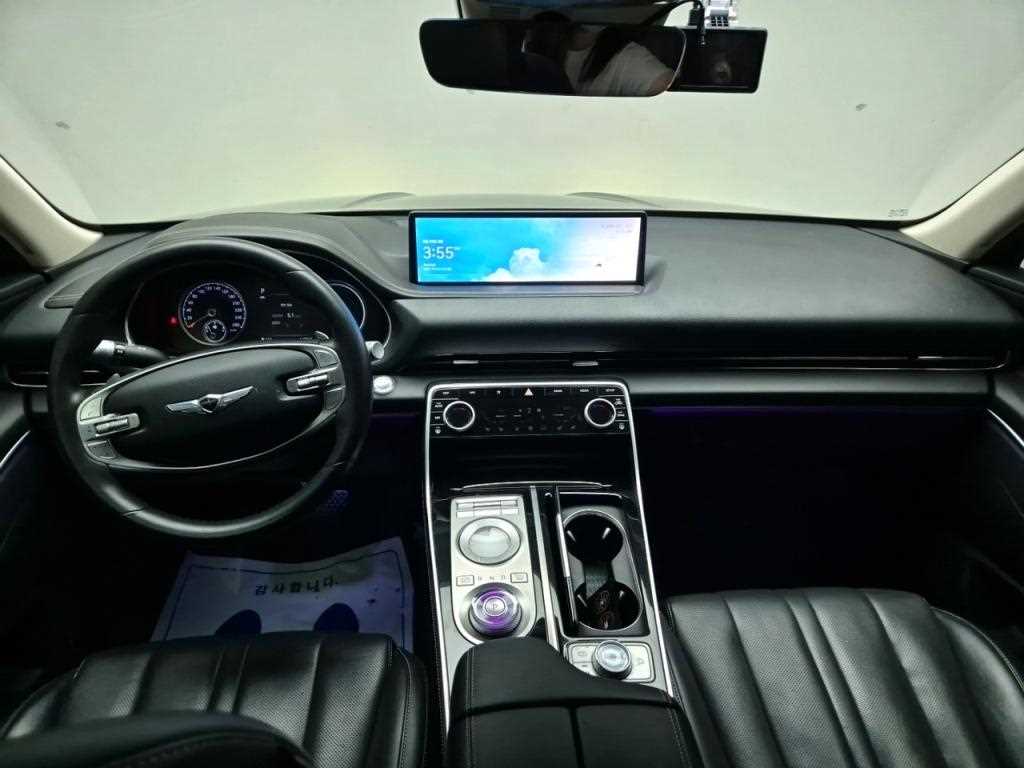 Genesis GV80 - Vista 7