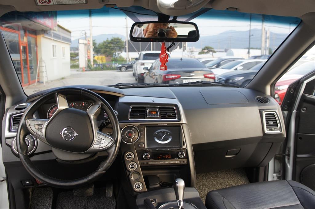 Ssangyong Korando 2018 Plateado - Importación desde Corea - HF Imports Iquique - Foto 9