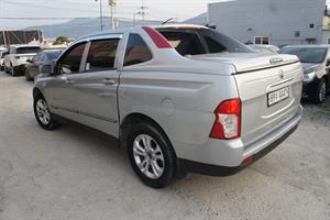 Ssangyong Korando - Vista 12