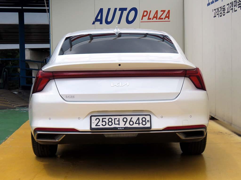 KIA K8 - Vista 7