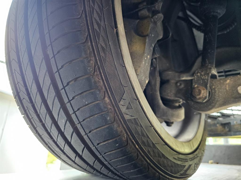 BMW 6 series 2014 Gris - Importación desde Corea - HF Imports Iquique - Foto 17